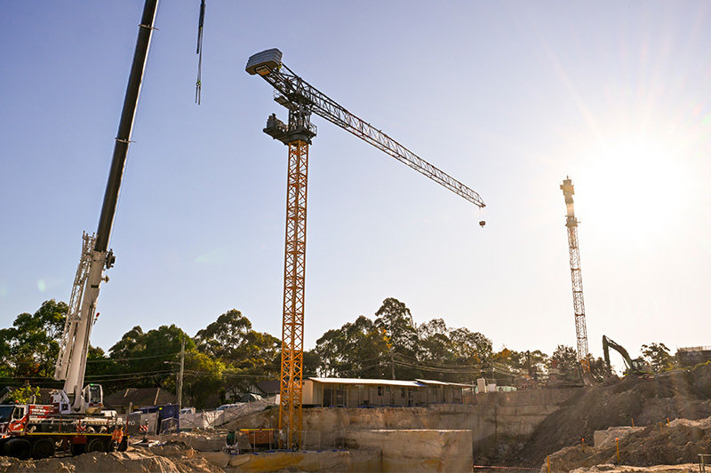 Made to build cities: Liebherr’s new hydraulic luffing jib crane is now available